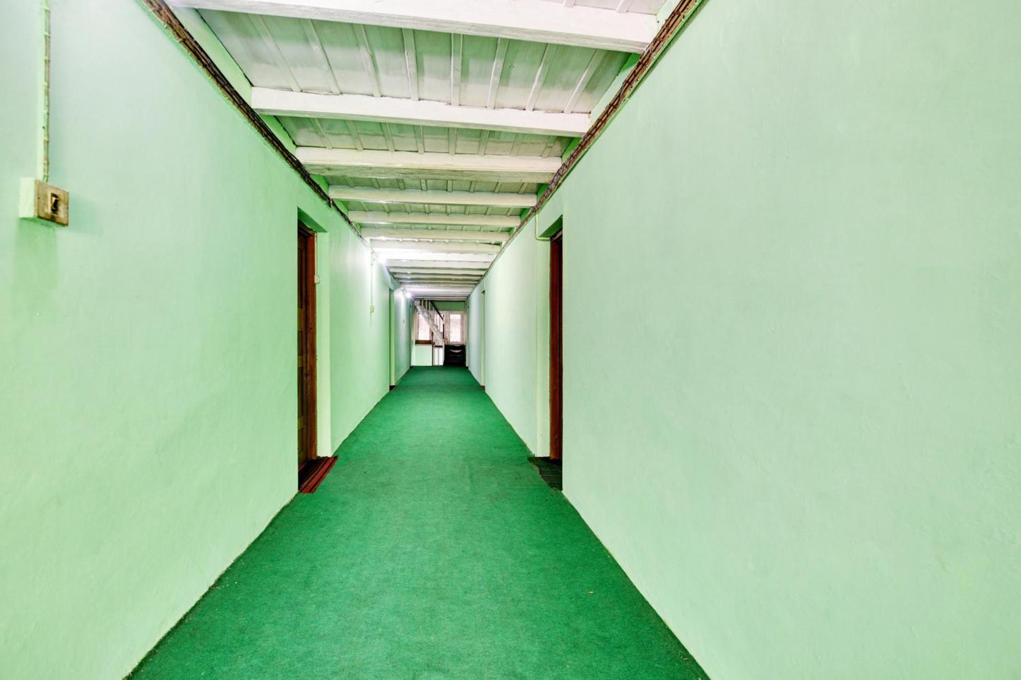 Hotel O Chaman Manāli Екстериор снимка