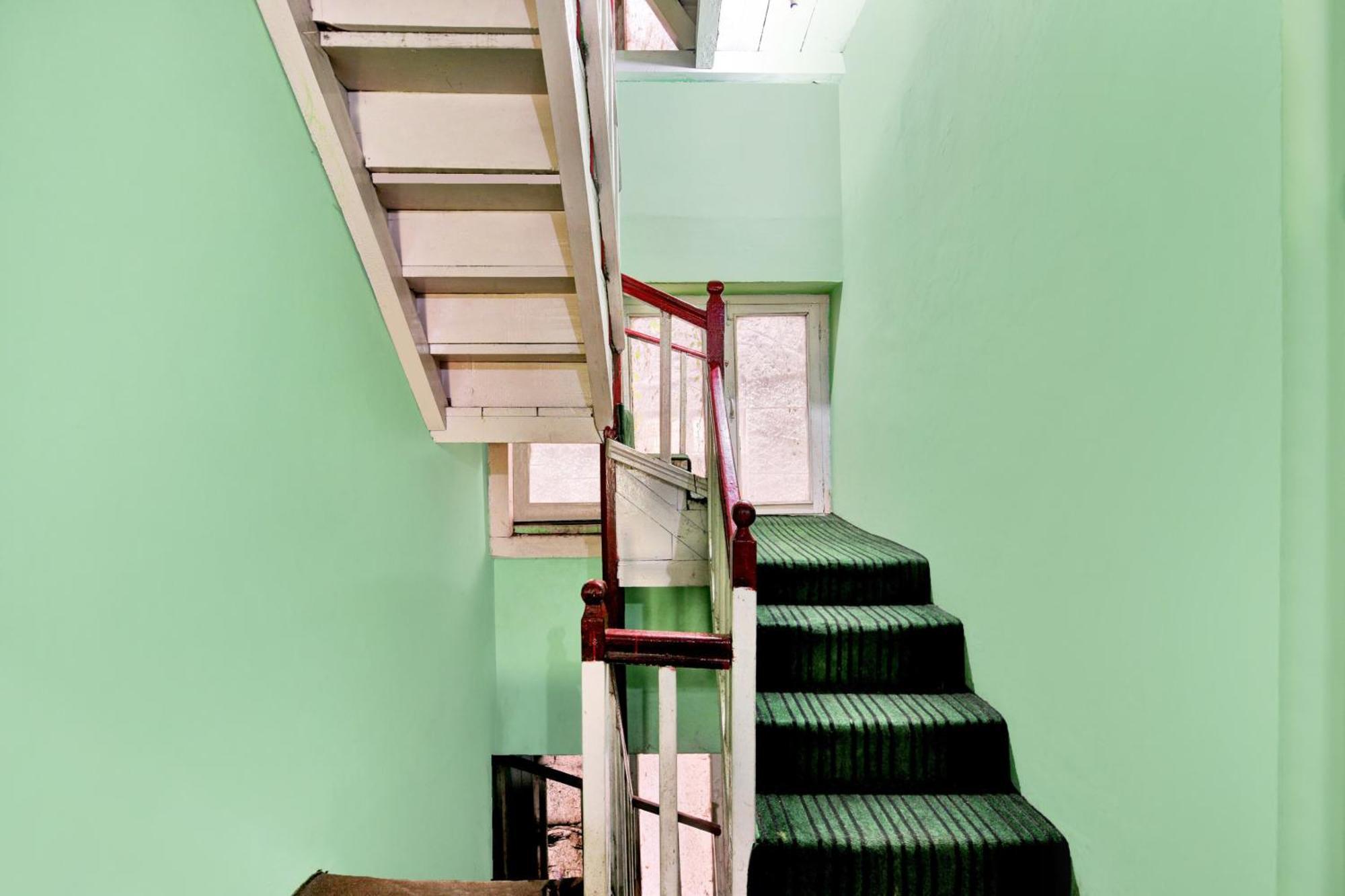 Hotel O Chaman Manāli Екстериор снимка
