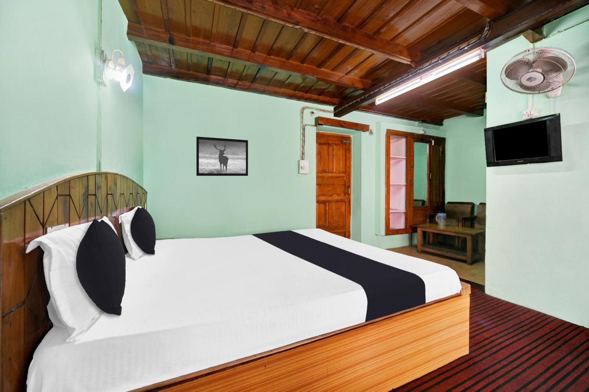 Hotel O Chaman Manāli Екстериор снимка