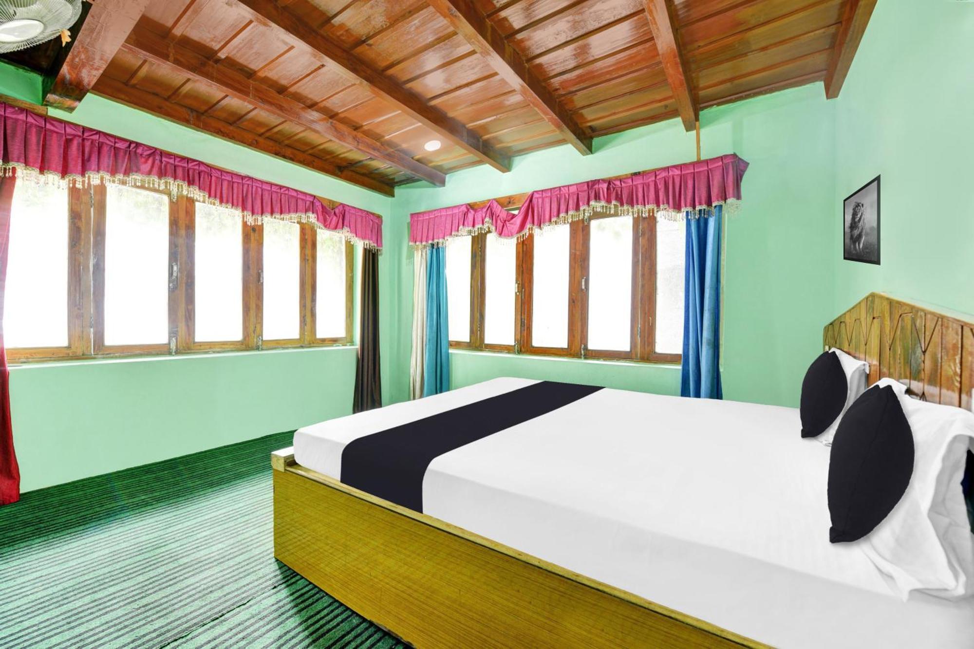 Hotel O Chaman Manāli Екстериор снимка